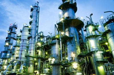 黃昏時分石油化工廠塔圖片素材-工廠創意圖片素材-jpg圖片格式-mac天空 .