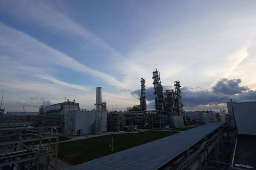 有化學老師轉行環境監測員 今天就聊聊這半夜的化工廢氣